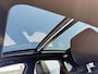BMW 2-Serie Active Tourer BWJ 2015 218i Luxury Line M AFN. TREKHAAK / PANORAMA / LEDER / ELEK. ACHTERKLEP / HEAD UP DIS. / STOELVERW. / NAVI / CRUISE / BLUETOOTH / 18 INCH LMV / MULTIFUNCT. STUUR
