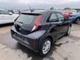 Toyota Aygo X 1.0 VVT-i MT Play Nederlandse auto, boekjes compleet, achteruitrij camera, navigatie Airco Apple Carplay/Android Auto, start/Stop systeem, adaptieve cruise control,
