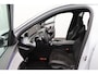 Peugeot 3008 1.2 Hybrid 136 GT | Achteruitrijcamera | Afwijkende dakkleur | Apple Carplay/Android Auto|telefoonintegratie premium