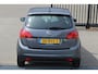 Kia Venga 1.4 CVVT Seven Navigatie/Airco/Achteruitrijcamera/Cruise control/Radio-CD speler/Multifunctioneel stuurwiel/Spraakbediening/Elektrische ramen/Elektrische verstelbare spiegels.