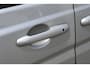 Mercedes-Benz Viano 3.0 CDI DC Ambiente Lang MEENEEMPRIJS!!/APK t/m 22-04-2026!!/V6 AUTOMAAT/Keyless entry/Parkeersensoren rondom/Cruise control/Climate control/Stoelverwarming/Elektrische verstelbare stoelen met memory/Radio-CD speler/Trekhaak/17'' Lichtmetalen velgen/Elekt