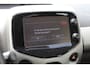 Toyota Aygo 1.0 VVT-i x-play Airco/Achteruitrijcamera/Apple carplay/Bluetooth/Toerenteller/Multifunctioneel stuurwiel/Elektrische ramen/Elektrisch verstelbare spiegels.