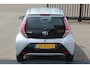 Toyota Aygo 1.0 VVT-i x-play Airco/Achteruitrijcamera/Apple carplay/Bluetooth/Toerenteller/Multifunctioneel stuurwiel/Elektrische ramen/Elektrisch verstelbare spiegels.
