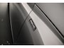 Skoda Kamiq Selection 1.0 TSI 115pk DSG Automaat Trekhaak, Adaptive cruise control, Elektrische achterklep, Achteruitrijcamera, Navigatie, Stoelverwarming, LED koplampen