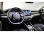 Skoda Octavia Combi Business Edition Plus 1.5 eTSI 150pk DSG Automaat Trekhaak, Achteruitrijcamera, Navigatie, Adaptive cruise control, Elektrische achterklep, Parkeersensoren