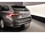 Skoda Octavia Combi Business Edition Plus 1.5 eTSI 150pk DSG Automaat Trekhaak, Achteruitrijcamera, Navigatie, Adaptive cruise control, Elektrische achterklep, Parkeersensoren