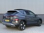 Hyundai Kona 1.6 GDI HEV 141pk DCT Premium Sky | 360° Camera | Schuif-/Kantel Dak | Voorstoelen Elektrisch Verstelbaar | Stoelverwarming Voor & Achter |
