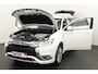 Mitsubishi Outlander BWJ 2019 2.4 135 PK PHEV Intense NWE APK CARPLAY / CAMERA / KEYLESS / CLIMA / NAVI / CRUISE / BLUETOOTH / PDC / LMV 18 INCH / ISOFIX / PRIV. GLAS / LED / MULTIFUNCT. STUUR / DAB