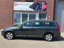 Volvo V70 2.0 Kinetic / PDC / Airco / Cruise / Clima