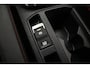 Volkswagen T-Roc Sport 1.5 TSI 150pk DSG Automaat Adaptive cruise control, Elektrische achterklep, Achteruitrijcamera, Stoelverwarming, Parkeersensoren, App connect