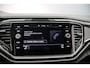 Volkswagen T-Roc Sport 1.5 TSI 150pk DSG Automaat Adaptive cruise control, Elektrische achterklep, Achteruitrijcamera, Stoelverwarming, Parkeersensoren, App connect