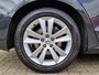Volvo V60 2.0 T4 Momentum | Trekhaak | Navigatie | Achteruitrijd Camera | Stoelverwarming | Climate & Cruise Control |