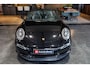 Porsche 911 Cabrio 3.8 Turbo S Orig. 49000 km! UNIEK! ENIG! NIEUW! Black Optic, Vol leder Adapt. Sportstoelen 18 weg / Memory, Ceramic PCCB, Sport Chrono/ Design, Carbon, Burmester, PDLS+, Leder Pakket, Home-Link, DAB, Camera, PCM, PTV+, PDCC, PADM, 20''