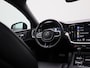 Volvo S60 2.0 T8 AWD Twin Engine R-Design | Automaat | Leder | Camera | Stoelverwarming | Panoramadak | Virtual cockpit | Navigatie | Climate control | Memory seats