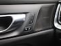 Volvo S60 2.0 T8 AWD Twin Engine R-Design | Automaat | Leder | Camera | Stoelverwarming | Panoramadak | Virtual cockpit | Navigatie | Climate control | Memory seats