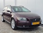 Volvo V50 2.5 T5 Elan LPG-G3 paars APK Leer/ Navi/Elek.stoelen