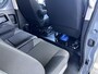Renault Trafic 2.0 dCi 120 T29 L2H1 DC Work Edition 5 persoons / Dealer onderhouden / Trekhaak 2.000kg / Dubbel Cabine / Airco / Getinte ruiten / 17" LM wielen / Stoelverwarming /