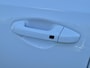Kia Xceed 1.6 GDi PHEV Plug-in DynamicLine Automaat / Stuur- en stoelverwarming / Achteruitrijcamera / Navigatie via Apple Carplay of Android Auto / Adaptief cruise control / Trekgewicht 1300 kg / Keyless Entry/Start /