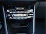 Peugeot 2008 110 Pk Benzine * Luxe Allure * * Trekhaak * Navigatie * Panoramadak * 1/2 Lederen Interieur * Lichtmetalen Velgen * Automatisch Inparkeersysteem * Climate & Cruise Control * Vingerhoets; Vierde Generatie Eersteklas Service !