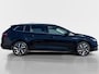 Renault Megane Estate 1.3 - 140PK TCe Bose Automaat | Trekhaak (1700 KG) | Schuif/Kantel Dak | Bose Audio | Climate Control | 9,3" Navi | Camera | Apple CarPlay/Android Auto | Head Up Display | Lichtmetalen Velgen |