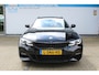 BMW 3-Serie Touring 330e Business Edition Plus M-Sport 297PK | Incl. 12 maanden Garantie | 1e Eigenaar | Laser koplampen | Harman/Kardon Audiosysteem | Stoelverwarming | Cruise controle | Climate controle | Navigatie | Apple CarPlay/Android Auto | Keyless start | Elektrische kofferklep | Ambiance verlichting | Parkeersensoren V+A | Schakelmogelijkheid aan stuurwiel | Virtual cockpit | Origineel NL auto | NAP |