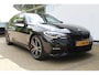 BMW 3-Serie Touring 330e Business Edition Plus M-Sport 297PK | Incl. 12 maanden Garantie | 1e Eigenaar | Laser koplampen | Harman/Kardon Audiosysteem | Stoelverwarming | Cruise controle | Climate controle | Navigatie | Apple CarPlay/Android Auto | Keyless start | Elektrische kofferklep | Ambiance verlichting | Parkeersensoren V+A | Schakelmogelijkheid aan stuurwiel | Virtual cockpit | Origineel NL auto | NAP |