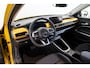 Jeep Avenger Summit 54 kWh | Warmtepomp | Climate Controle | Camera | LM | Apple Carplay & Android auto |