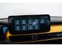 Jeep Avenger Summit 54 kWh | Warmtepomp | Climate Controle | Camera | LM | Apple Carplay & Android auto |