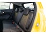 Jeep Avenger Summit 54 kWh | Warmtepomp | Climate Controle | Camera | LM | Apple Carplay & Android auto |