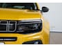 Jeep Avenger Summit 54 kWh | Warmtepomp | Climate Controle | Camera | LM | Apple Carplay & Android auto |