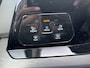 Volkswagen Golf 1.5 TSI Style / ELEKTR. STOEL/ APP-CONNECT/ DIGITAL DASH/ ADAPT. CRUISE/ MATRIX/ PARK. SENSOREN/ 3-ZONE CLIMA/ 17" LMV