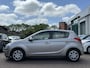 Hyundai i20 1.2i DynamicVersion / Nap / Airco / nwe Koppeling