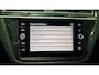 Volkswagen Tiguan 1.5 TSI R-Line Comfortline Business trekhaak led panoramadak benzine virtuel;e cockpit navigatie cruisecontrole