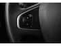Renault Clio Estate 0.9 TCe Limited (PARKEERSENSOREN, TREKHAAK, NAVIGATIE, CRUISE, BLUETOOTH, NL-AUTO)