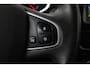Renault Clio Estate 0.9 TCe Limited (PARKEERSENSOREN, TREKHAAK, NAVIGATIE, CRUISE, BLUETOOTH, NL-AUTO)