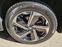 Mitsubishi Eclipse Cross 2.4 PHEV Executive | Standkachel | all weather banden