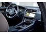 Jaguar F-Pace 2.0 Portfolio AWD / NL Auto / Pano / R Sport / Meridian / Leder / 20" LM