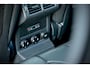 Jaguar F-Pace 2.0 Portfolio AWD / NL Auto / Pano / R Sport / Meridian / Leder / 20" LM