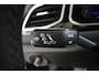 Volkswagen T-Roc 1.5 TSI 150pk R-Line Business+ | IQ. Light | Elek. klep | Trekhaak | Keyless |
