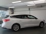 Ford Focus Wagon 1.0 EcoBoost Titanium X Business 125 pk Automaat, Dealer onderhouden, Navigatie, Clima controle, Cruise controle, Achteruitrijcamera, Stoel/Stuur verwarming, Pdc V/A, Lm velgen 16'', Trekhaak wegklapbaar, Ex eerste eigenaar!!