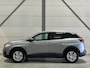 Peugeot 3008 1.2 PureTech Active | Cruise Control | Carplay | Parkeersensoren | Navigatie | 17"LM Velgen |
