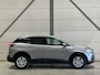 Peugeot 3008 1.2 PureTech Active | Cruise Control | Carplay | Parkeersensoren | Navigatie | 17"LM Velgen |