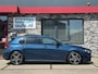 Mercedes-Benz A-klasse 180 AMG PANO l SFEER l CAMERA l MATRIX l KEYLESS l NIGHT l EL-STOEL l ORG.NL l DEALER ONDERHOUDEN l NAP