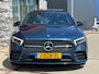 Mercedes-Benz A-klasse 180 AMG PANO l SFEER l CAMERA l MATRIX l KEYLESS l NIGHT l EL-STOEL l ORG.NL l DEALER ONDERHOUDEN l NAP