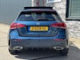 Mercedes-Benz A-klasse 180 AMG PANO l SFEER l CAMERA l MATRIX l KEYLESS l NIGHT l EL-STOEL l ORG.NL l DEALER ONDERHOUDEN l NAP