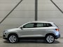 Skoda Karoq 1.5 TSI ACT Business Edition | Trekhaak | LED | Adapt Cruise Control | Carplay | Camera | Stoelverwarming | Dodehoek detectie |