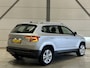 Skoda Karoq 1.5 TSI ACT Business Edition | Trekhaak | LED | Adapt Cruise Control | Carplay | Camera | Stoelverwarming | Dodehoek detectie |