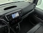 Peugeot Expert Premium 100 pk | Navigatie | Parkeersensoren Achter | Airco | Cruise Control | 2 Zitplaatsen Rechtsvoor | Trekhaak | Bluetooth | Zijschuifdeur Rechts | Buitenspiegels Elektrisch Verstel -en Verwarmbaar |