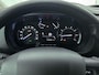 Peugeot Expert Premium 100 pk | Navigatie | Parkeersensoren Achter | Airco | Cruise Control | 2 Zitplaatsen Rechtsvoor | Trekhaak | Bluetooth | Zijschuifdeur Rechts | Buitenspiegels Elektrisch Verstel -en Verwarmbaar |