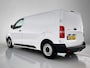 Peugeot Expert Premium 100 pk | Navigatie | Parkeersensoren Achter | Airco | Cruise Control | 2 Zitplaatsen Rechtsvoor | Trekhaak | Bluetooth | Zijschuifdeur Rechts | Buitenspiegels Elektrisch Verstel -en Verwarmbaar |